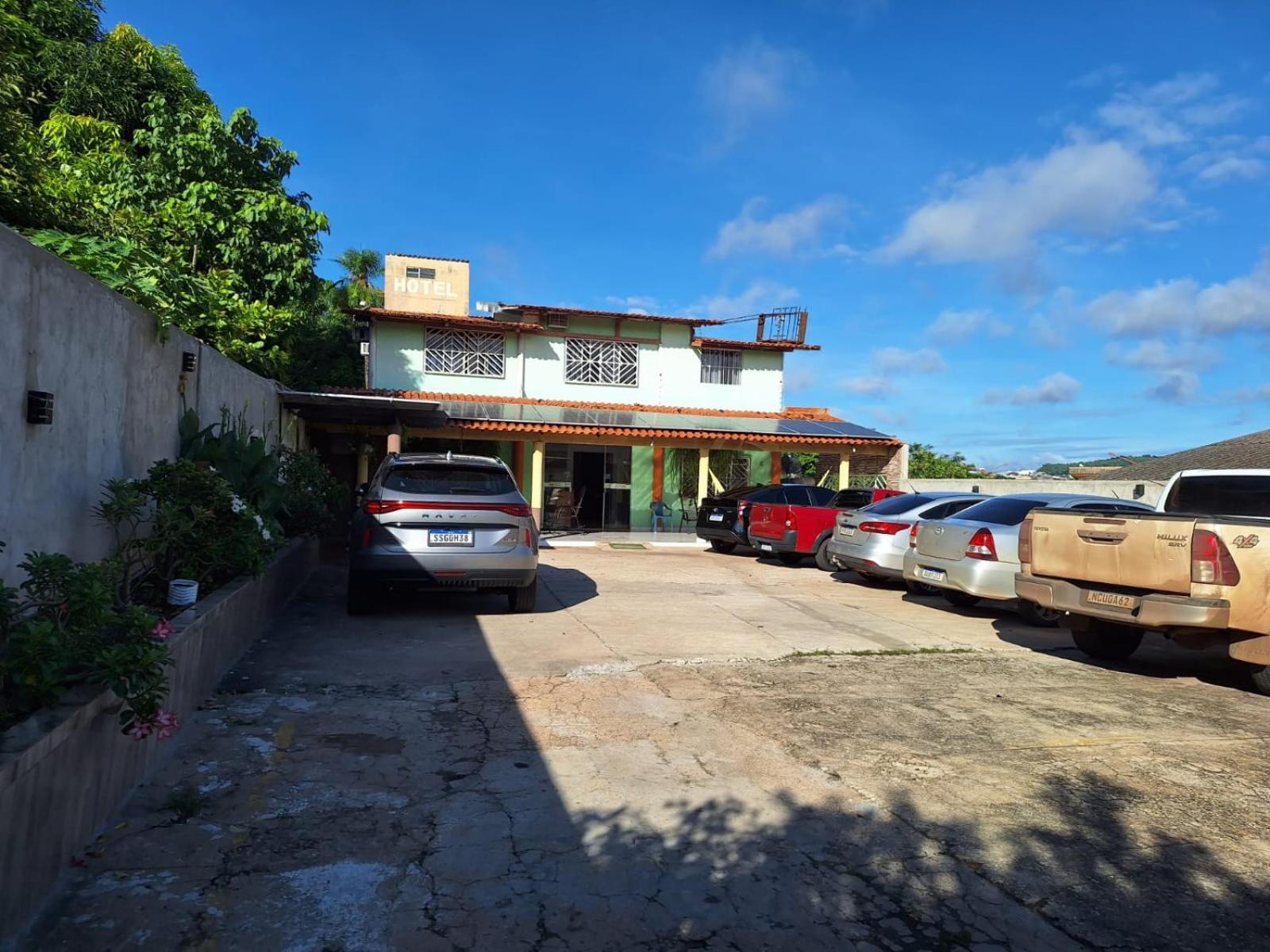Pousada Hotel Araguaia Aragarcas Ngoại thất bức ảnh